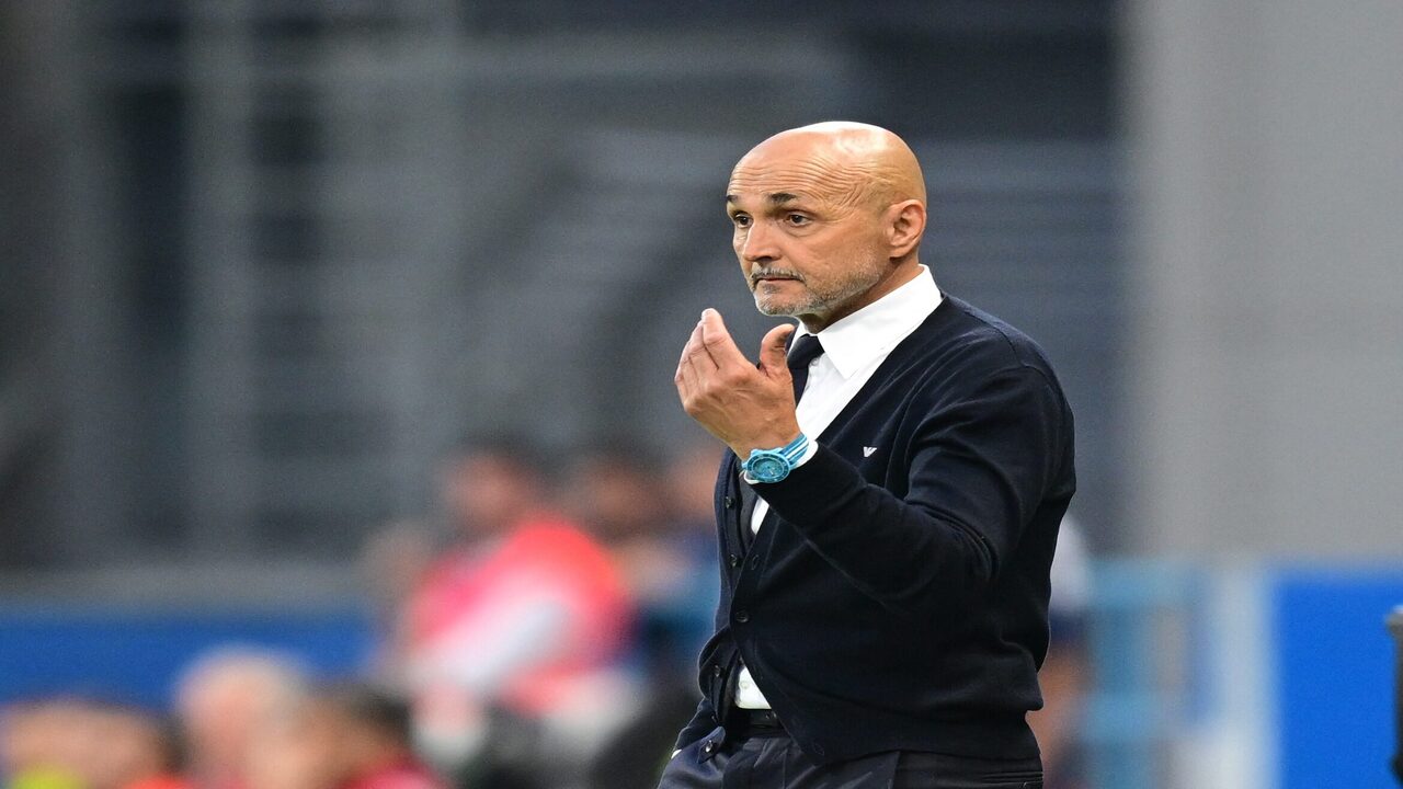 Luciano Spalletti menyebut Juventus belum akan berubah ke formasi 4 bek, saat bertandang ke markas Fiorentina di laga pekan ke-12 Serie A akhir pekan besok (23/11) / via Getty Images