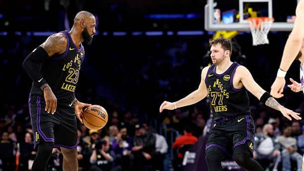 Luka Doncic Sebut Bermain Bersama James Terasa Spesial