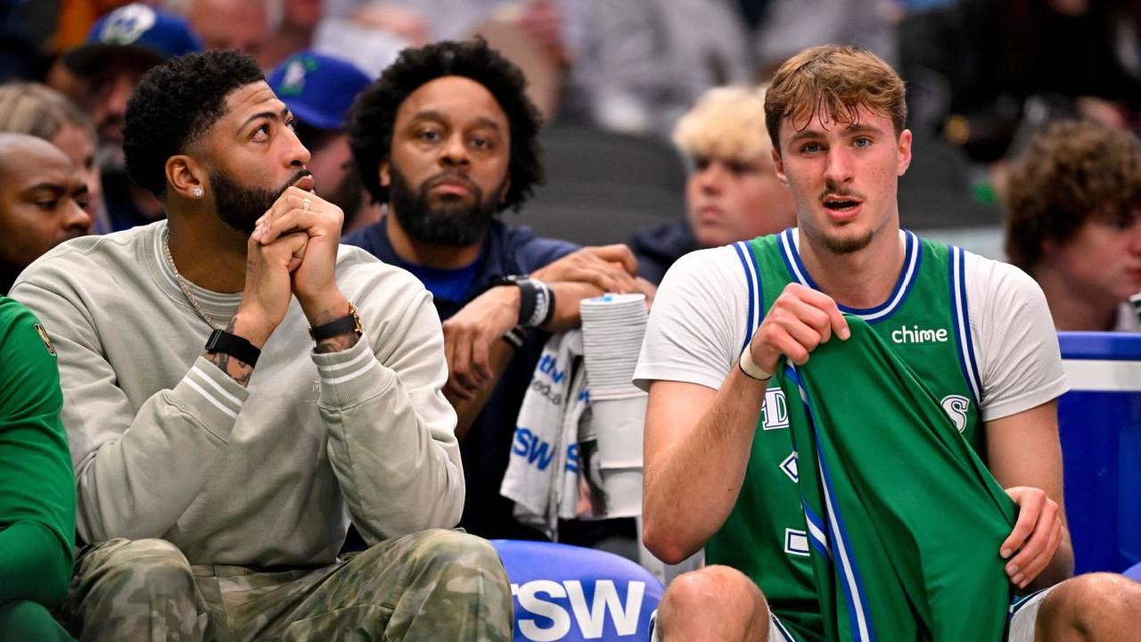 Meski nilai trade-nya turun akibat cedera dan kontrak besar, beberapa eksekutif NBA percaya tetap ada pasar bagi bintang Mavericks Anthony Davis. (Foto: AP)