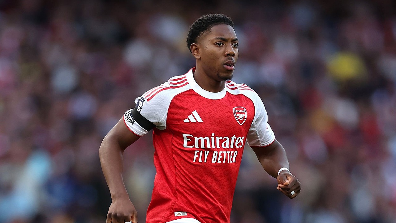 Bek kiri Arsenal, Myles Lewis-Skelly