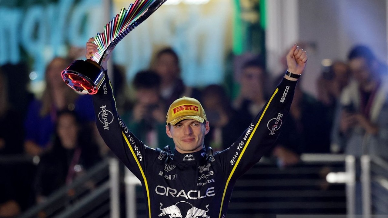 Drama Start Las Vegas, Verstappen Masih Peluang Juara Usai Salip Norris