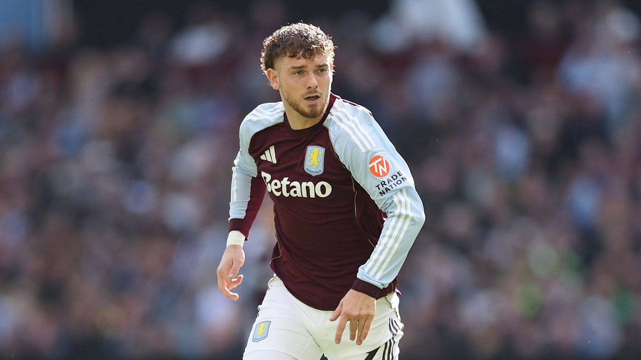 Gelandang Aston Villa, Harvey Elliott. (Foto: Getty Images)