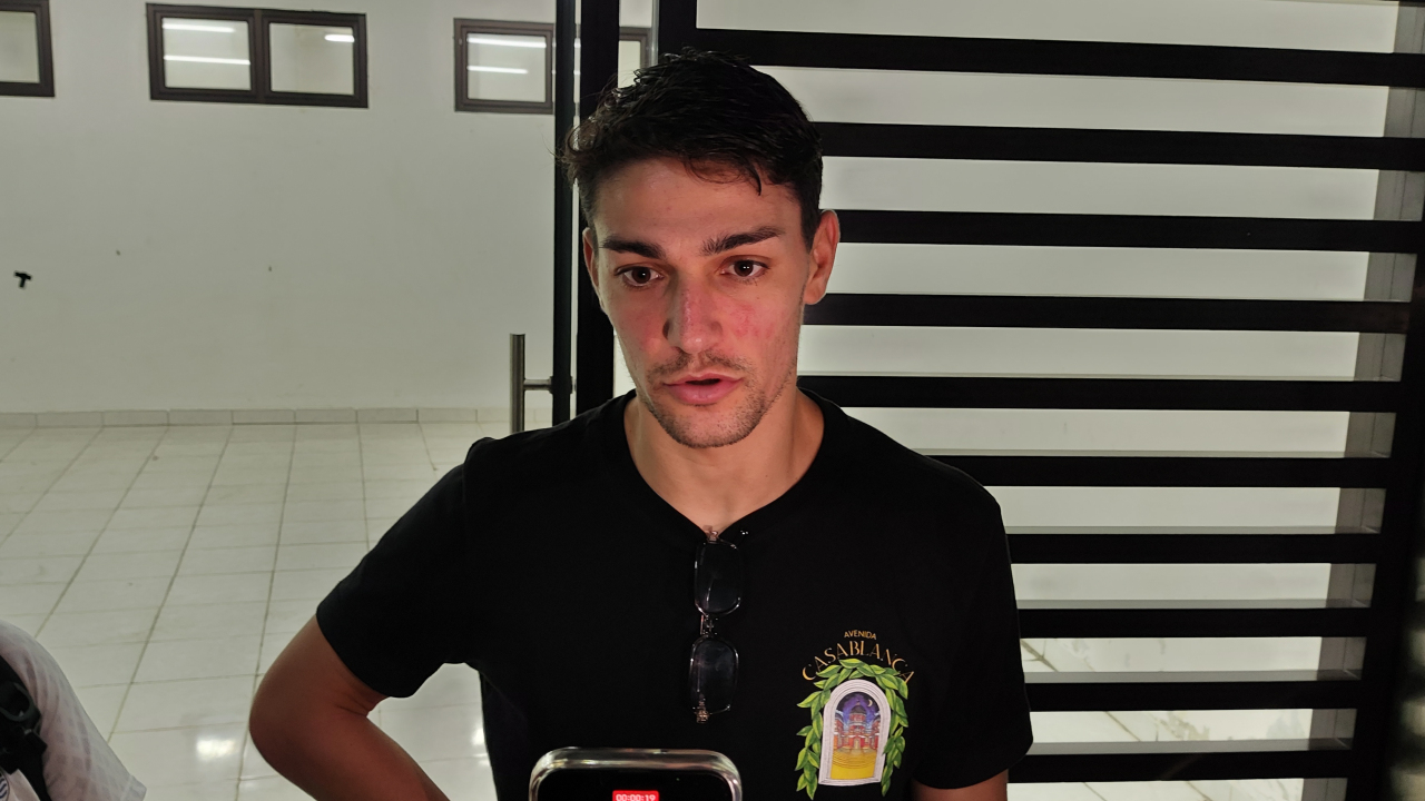 Bek Persib, Federico Barba