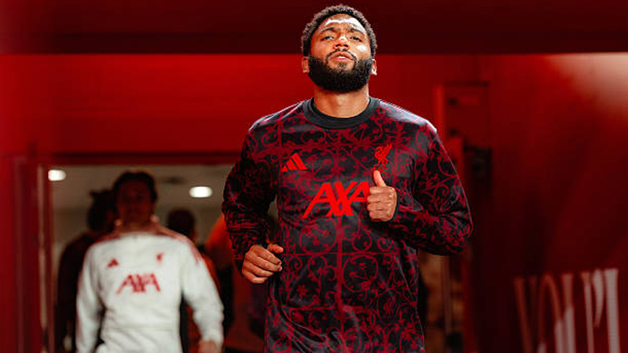 Arne Slot Ungkap Alasan Joe Gomez Tak Diturunkan vs Nottingham Forest