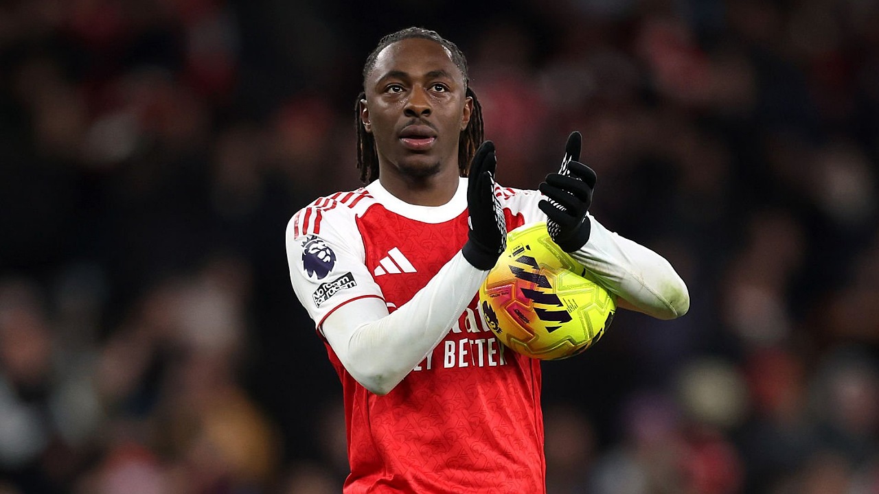 Eberechi Eze mencetak hat-trick untuk Arsenal