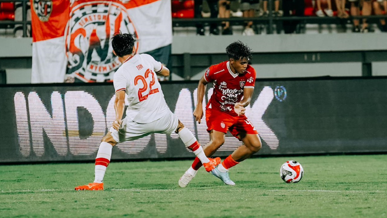 Penyerang sayap Bali United, Rahmat Arjuna di laga kontra Persis Solo