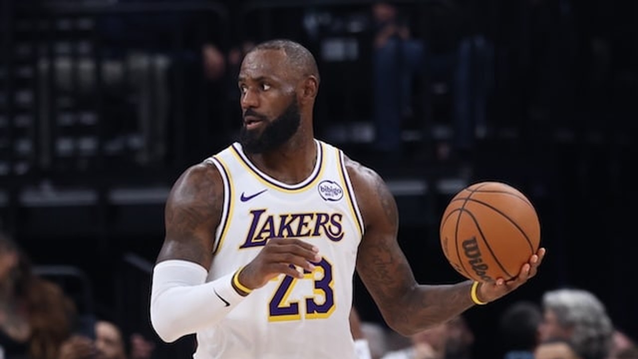 LeBron James Tak Khawatir meski Tembakan 3 Poin Lakers Buruk