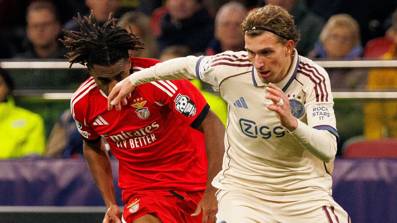 Hasil Pertandingan Champions League: Ajax 0-2 Benfica