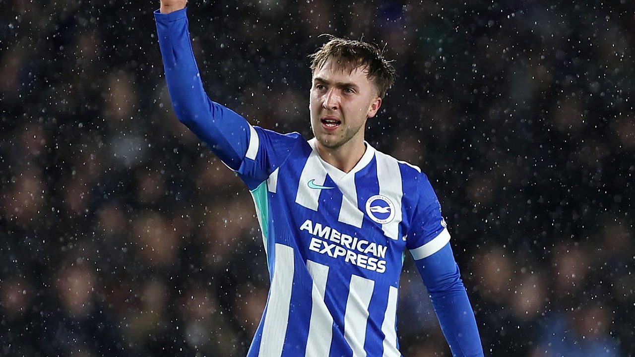Gelandang Brighton, Jack Hinshelwood, masuk radar Nottingham Forest