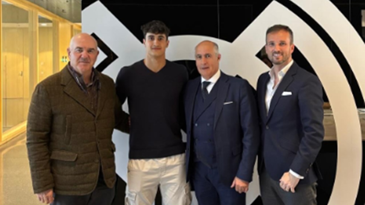 Real Madrid Panggil Javi Navarro Jelang Bentrok Lawan Olympiakos