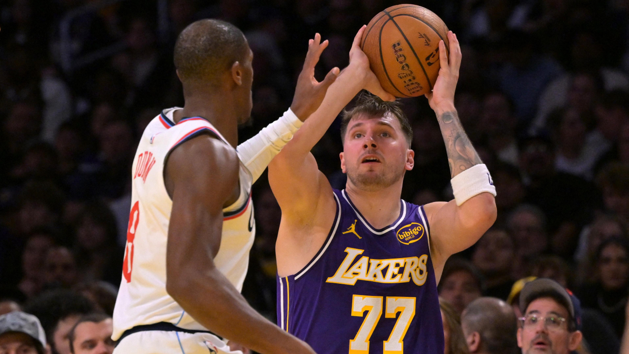 Hasil NBA: Los Angeles Lakers Gulung Los Angeles Clippers 135-118
