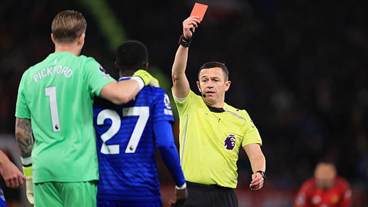 Idrissa Gueye Kartu Merah, Everton Samai Rekor Bersejarah Premier League