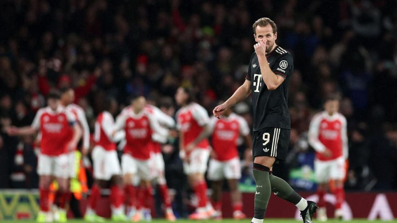 Harry Kane meminta Bayern Muenchen tidak panik berlebihan, usai keok 1-3 dari Arsenal di matchday kelima fase liga Liga Champions dini hari tadi (27/11) / via Getty Images