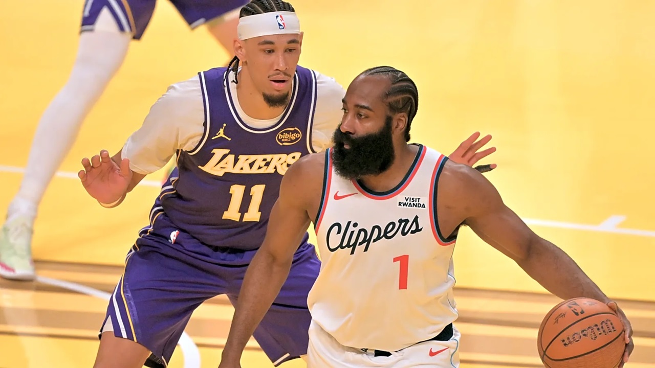 vzJames Harden Yakin Clippers Bisa Lolos ke Playoff