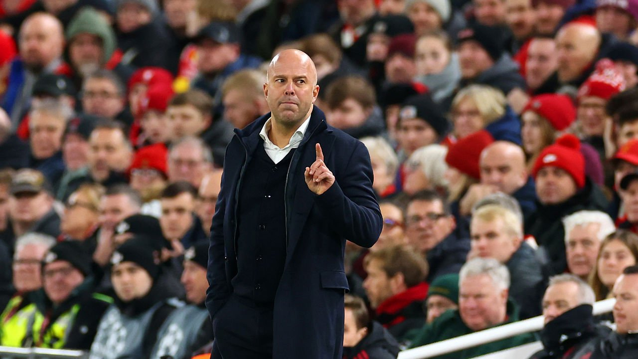 Sedang Dalam Krisis, Arne Slot Malah Liburkan Skuat Liverpool