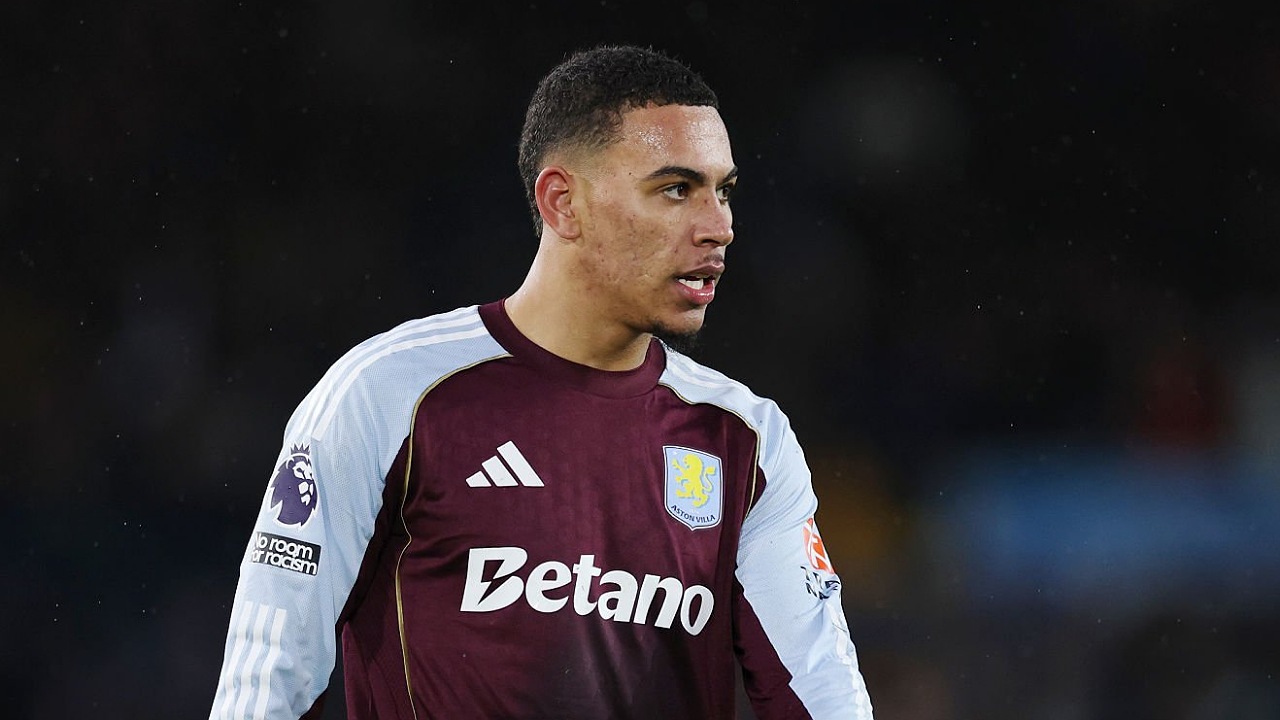 Unai Emery Desak Morgan Rogers Lebih Brutal di Depan Gawang