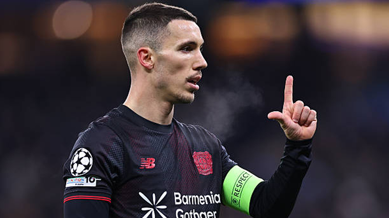 Bertanggung Jawab Sebagai Pemimpin, Kasper Hjulmand Puji Alejandro Grimaldo