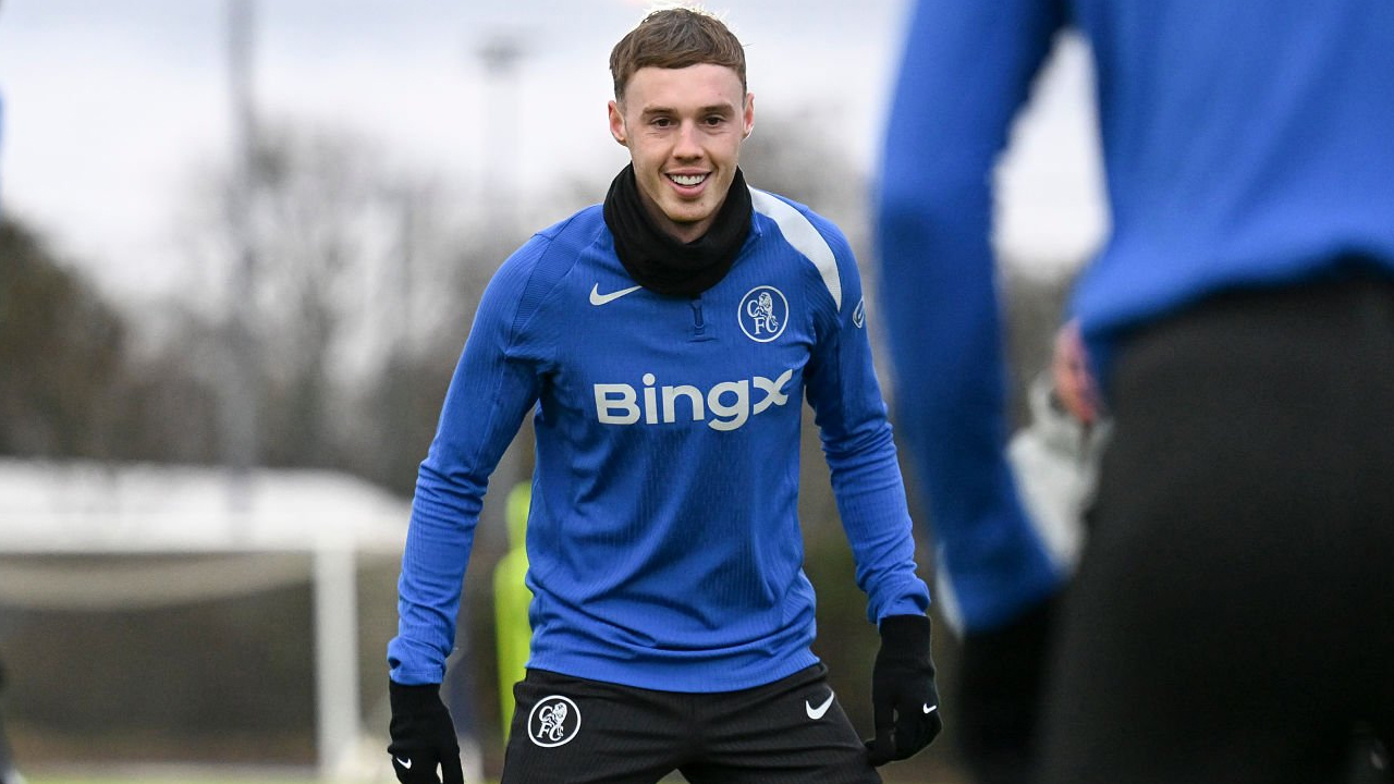 Enzo Maresca Bahas Peluang Cole Palmer dan Estevao Main Bareng