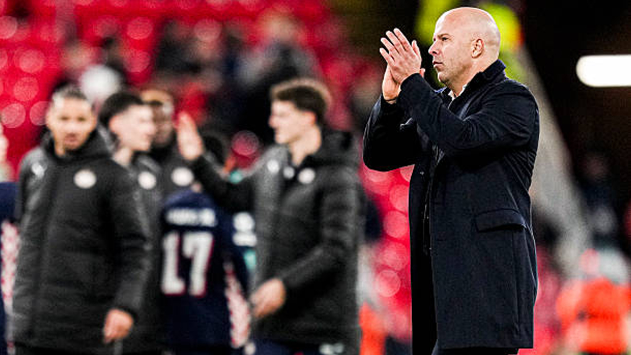 Jelang Lawan West Ham United, Arne Slot Beri Kode Mainkan Tim yang Sama