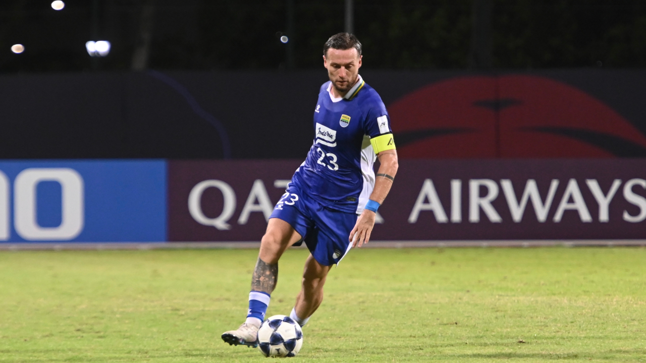 Gelandang Persib, Marc Klok