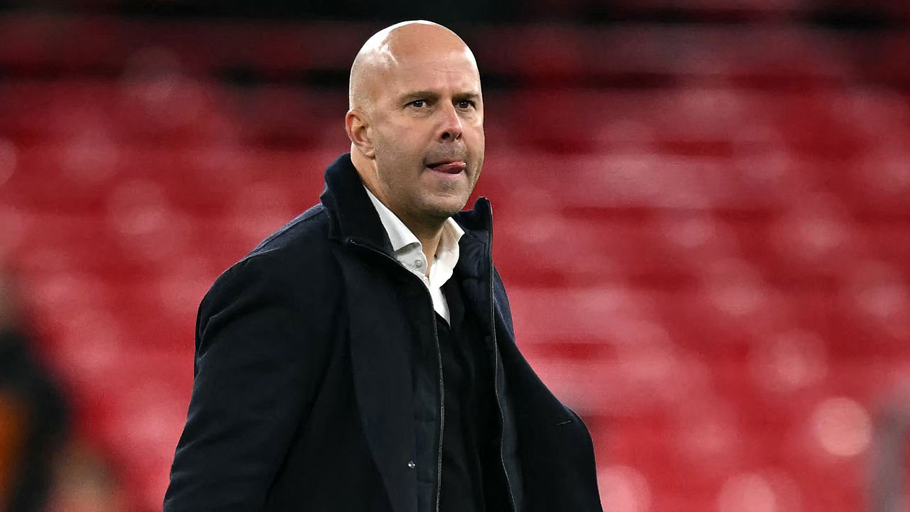 Arne Slot Akui Tekanan di Liverpool Meningkat Akibat Rentetan Kekalahan