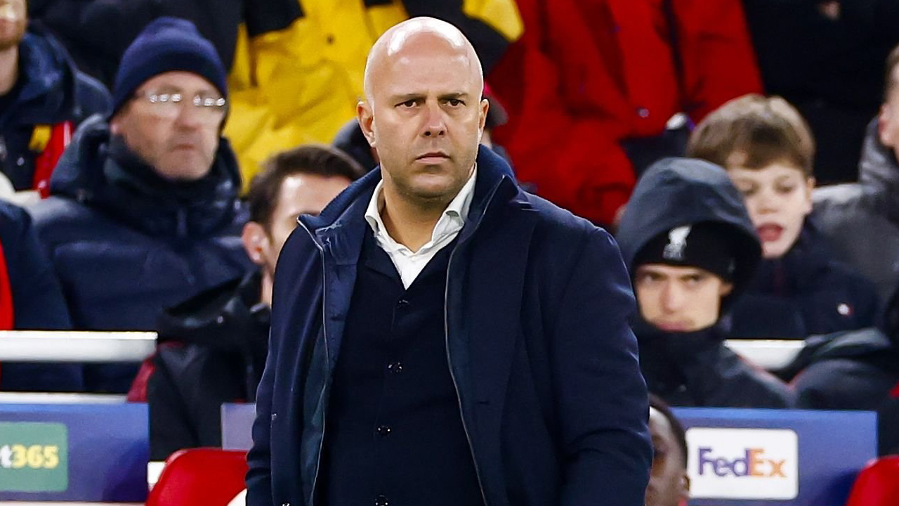 Arne Slot Puji Dampak Besar Nuno di West Ham United