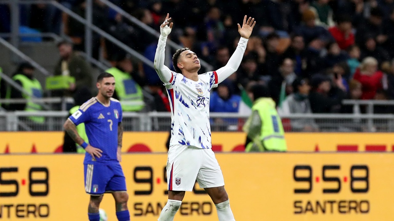 Barcelona Pantau Perkembangan Pemain Sayap RB Leipzig