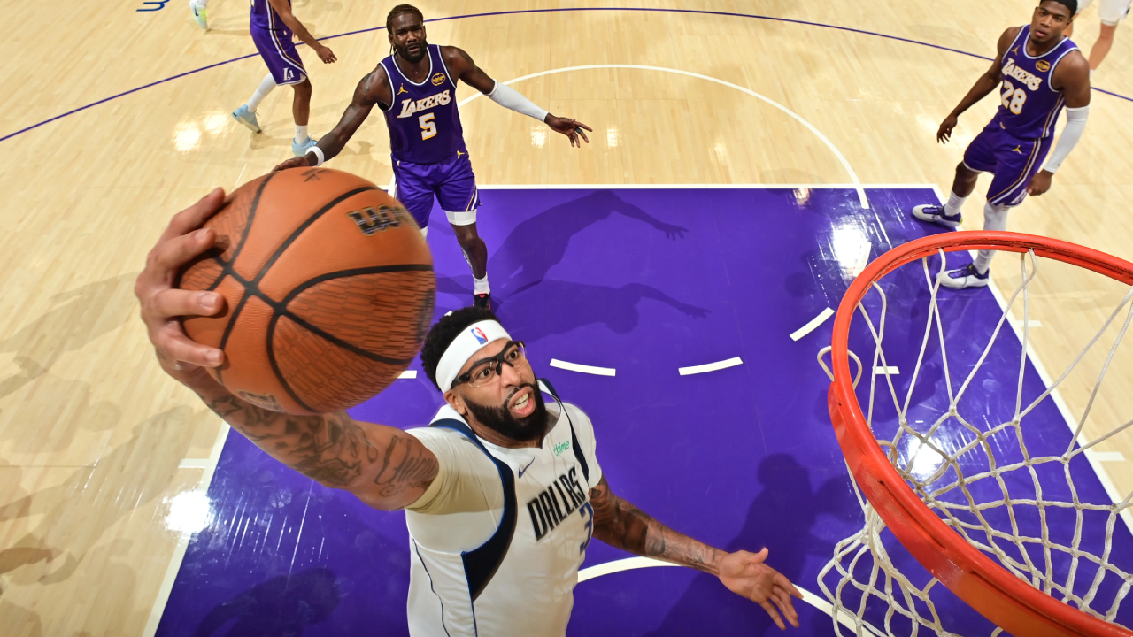 Doncic dan Reaves Curi Sorotan dalam Comeback Anthony Davis ke Los Angeles