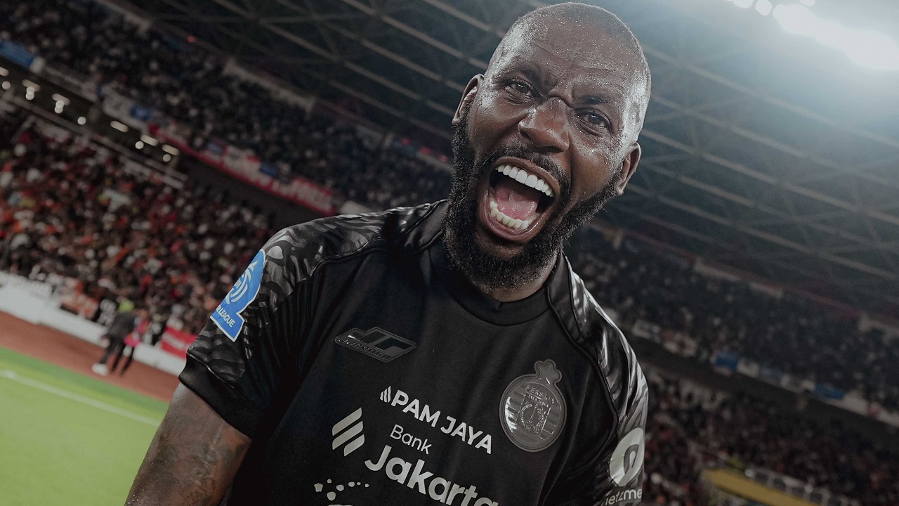 Pemain Persija Jakarta, Allano Lima merayakan kemenangan atas PSIM Jogja