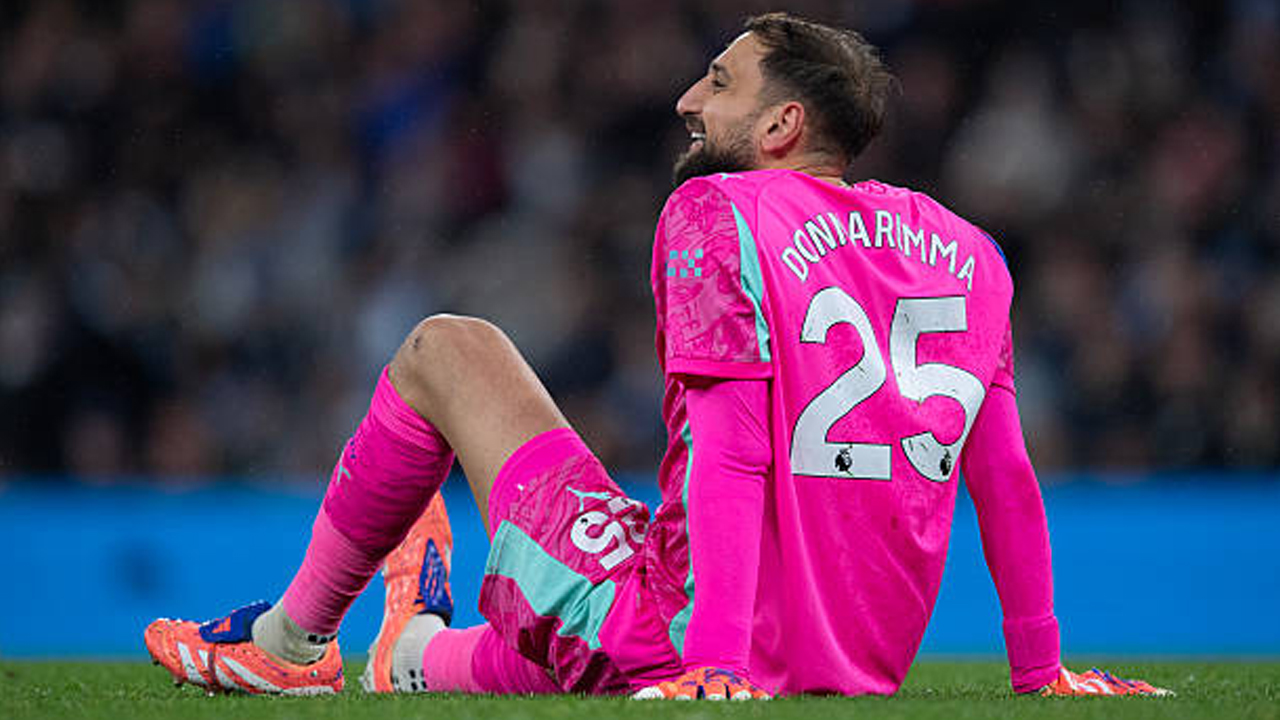 Daniel Farke Tuduh Gianluigi Donnarumma Pura-pura Cedera, Apa Kata Aturan?