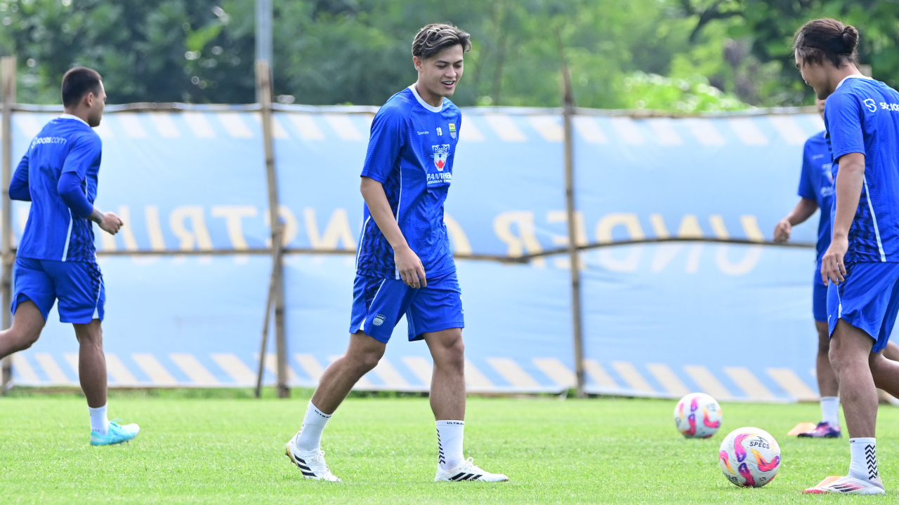 Bek Persib, Alfeandra Dewangga