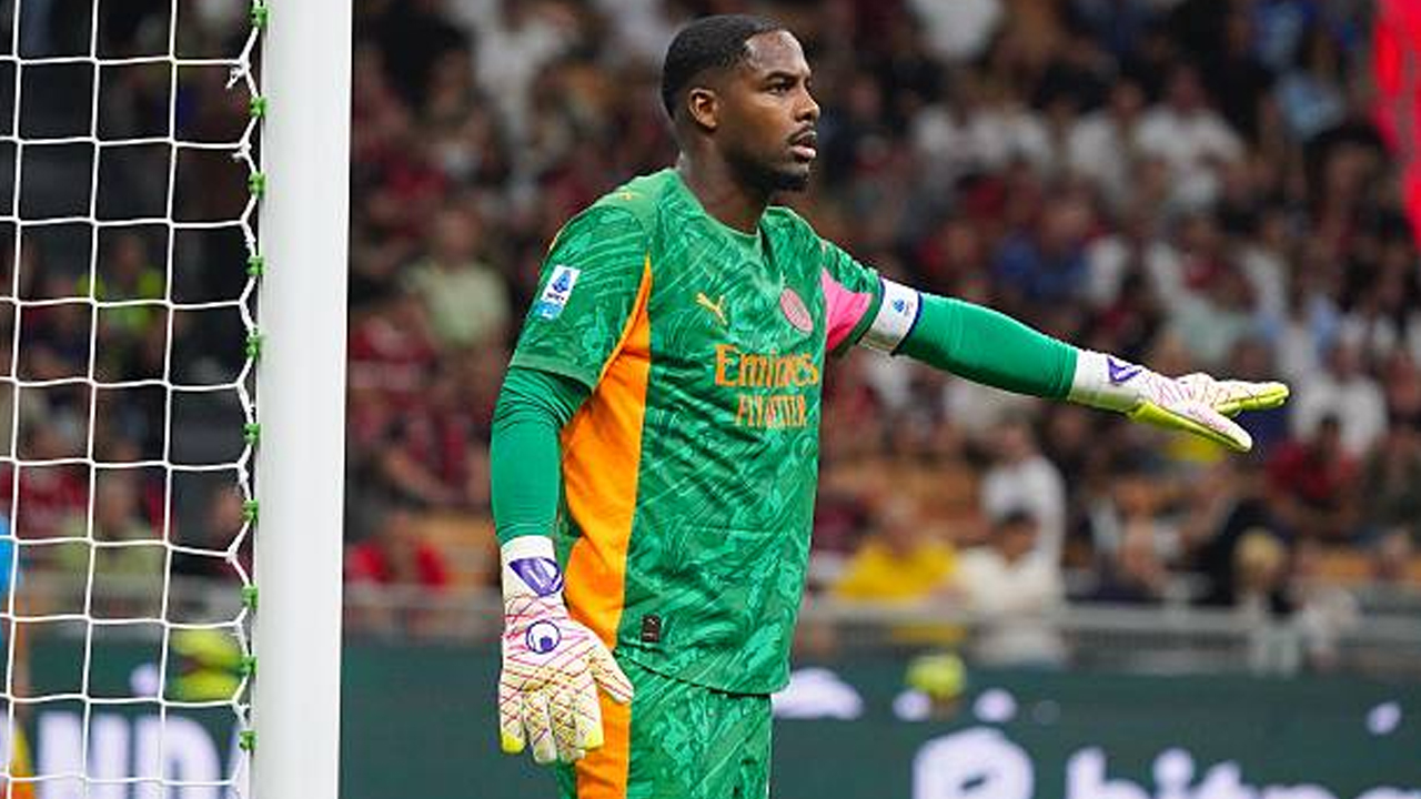 Mike Maignan Kembali Menunjukkan ‘Sihir’ Spektakuler di San Siro