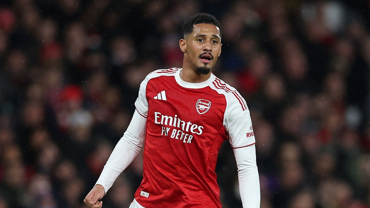 Bek Arsenal, William Saliba, absen lawan Chelsea