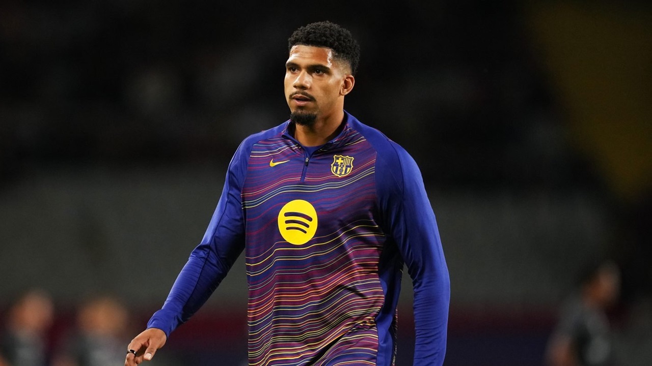 Deco Mengadakan Pertemuan dengan Agen Ronald Araujo