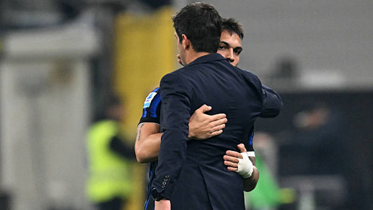 Lautaro Martinez and Cristian Chivu via gettyimages