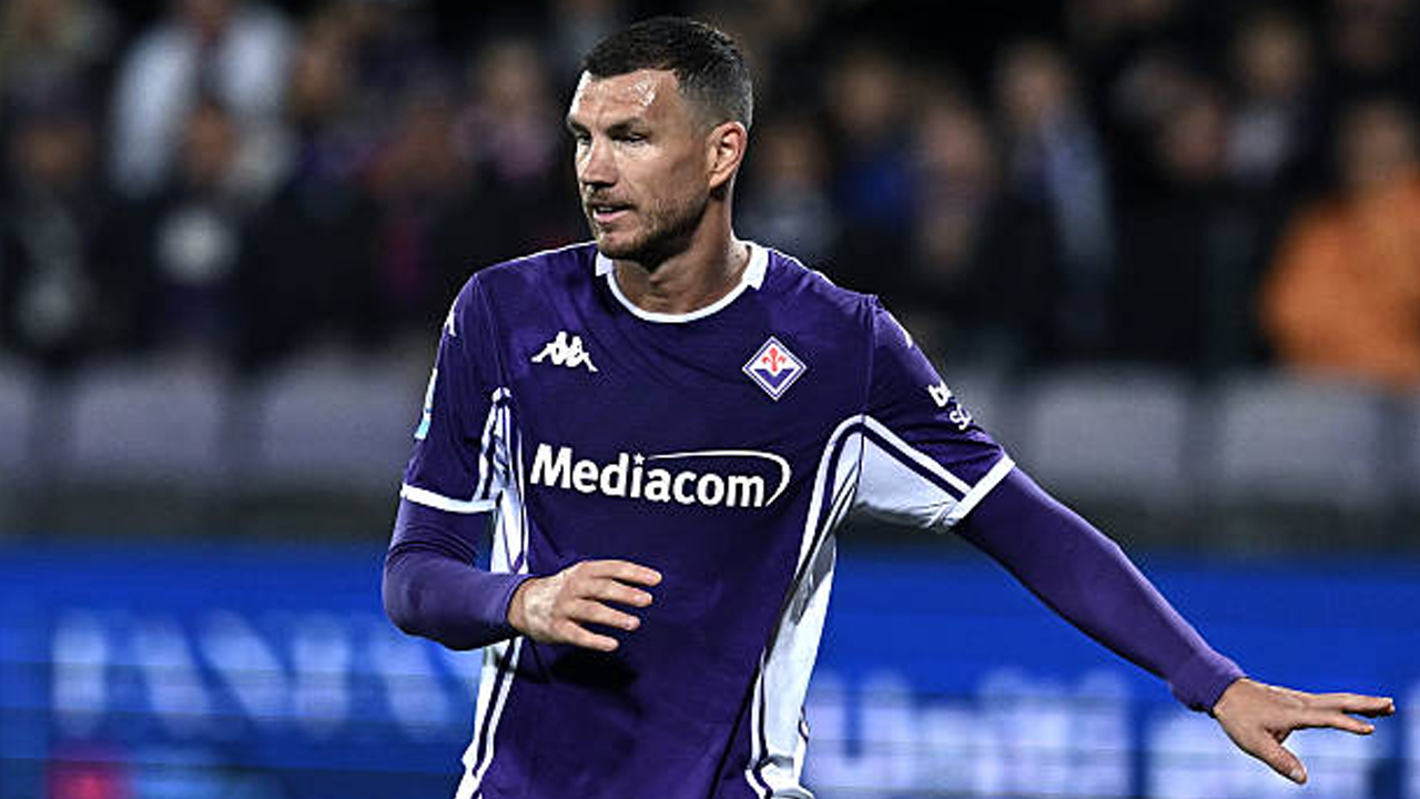 Edin Dzeko via gettyimages