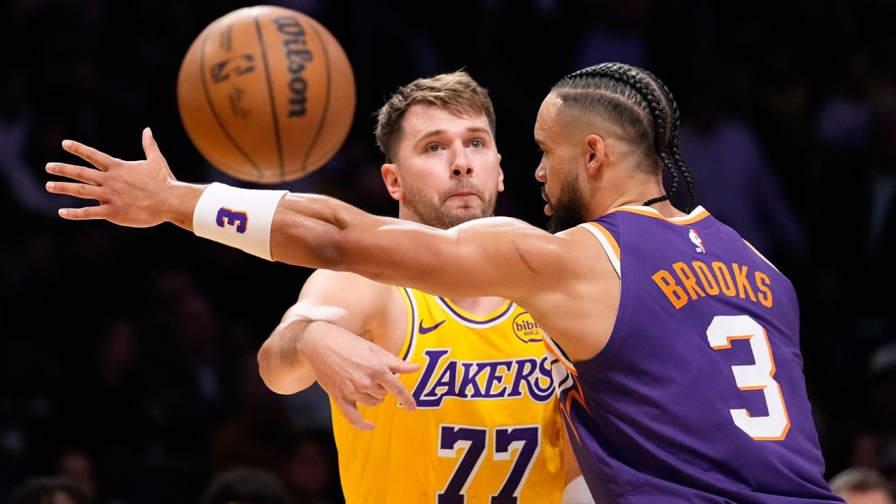 Luka Doncic bertanggung jawab usai Lakers dikalahkan telak oleh Suns.