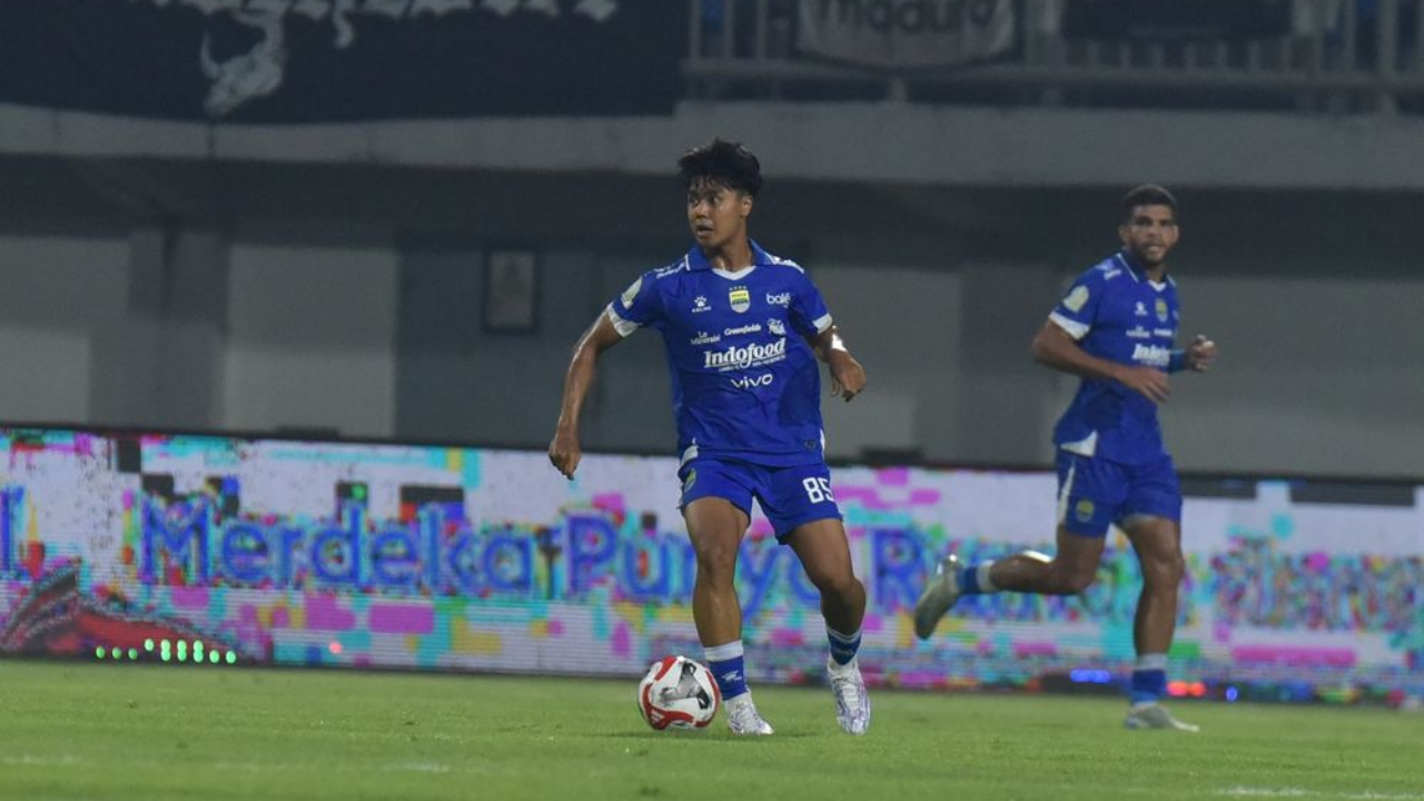 Gelandang muda Persib, Nazriel Alfaro