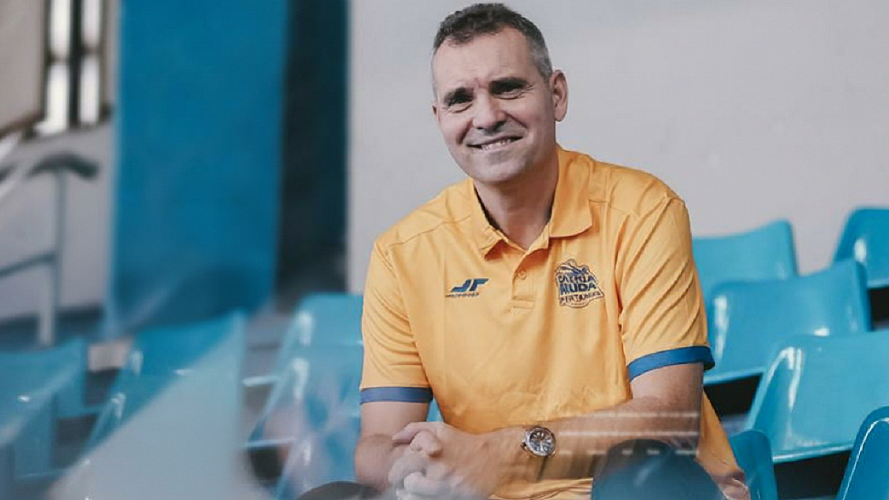 Satria Muda Pertamina tunjuk Djordje Jovicic sebagai pelatih kepala baru.