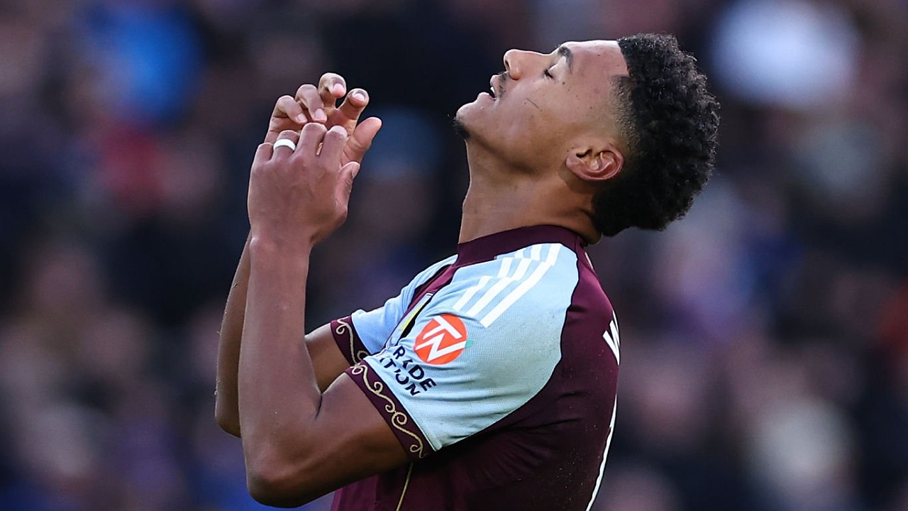 Striker Aston Villa, Ollie Watkins