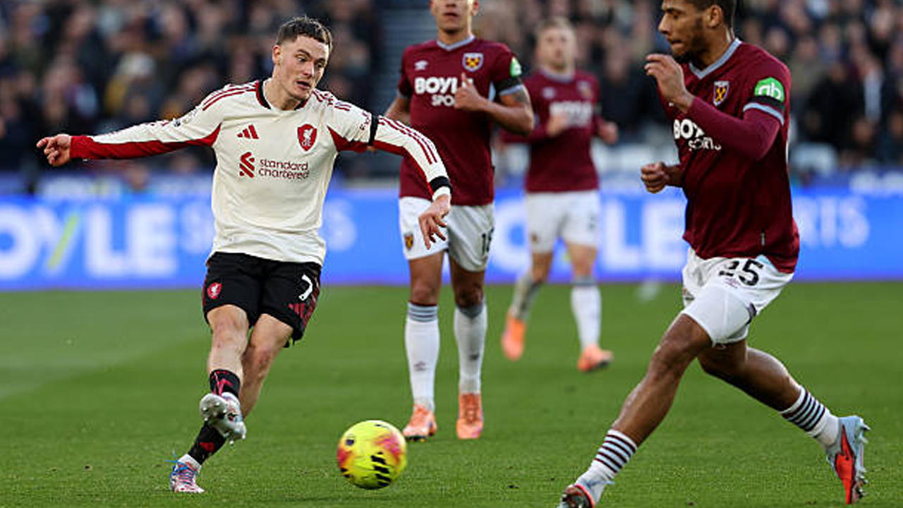 Kebebasan Arne Slot Jadi Kunci Performa Apik Florian Wirtz Lawan West Ham