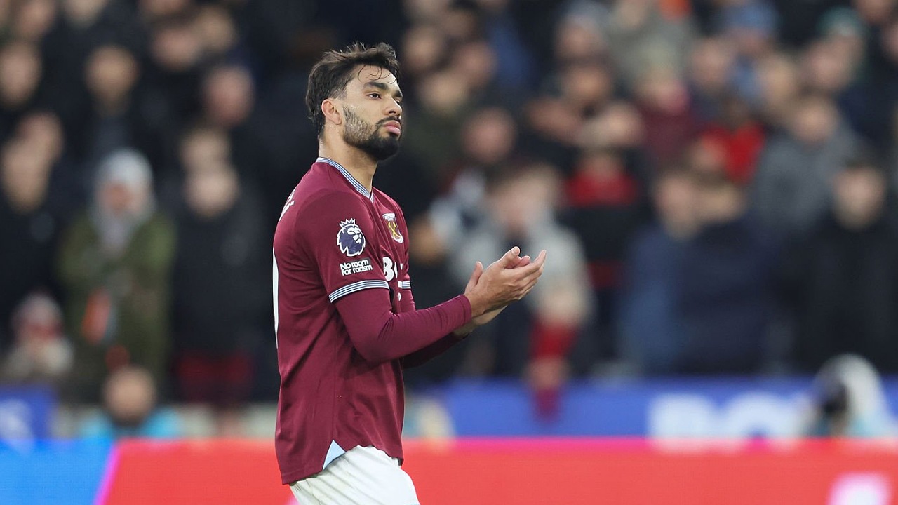 Lucas Paqueta baru-baru ini mendapat kartu merah