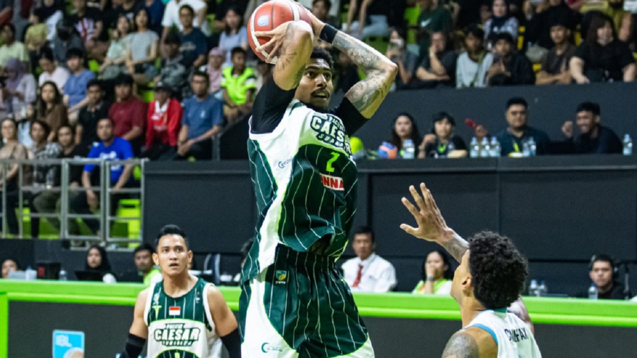 AJ Bramah direkrut kembali oleh Pacific Caesar Surabaya.