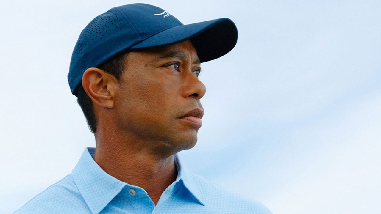 Tiger Woods belum dapat memastikan kapan dirinya siap kembali bermain di kompetisi resmi. (Foto: Golf Digest)