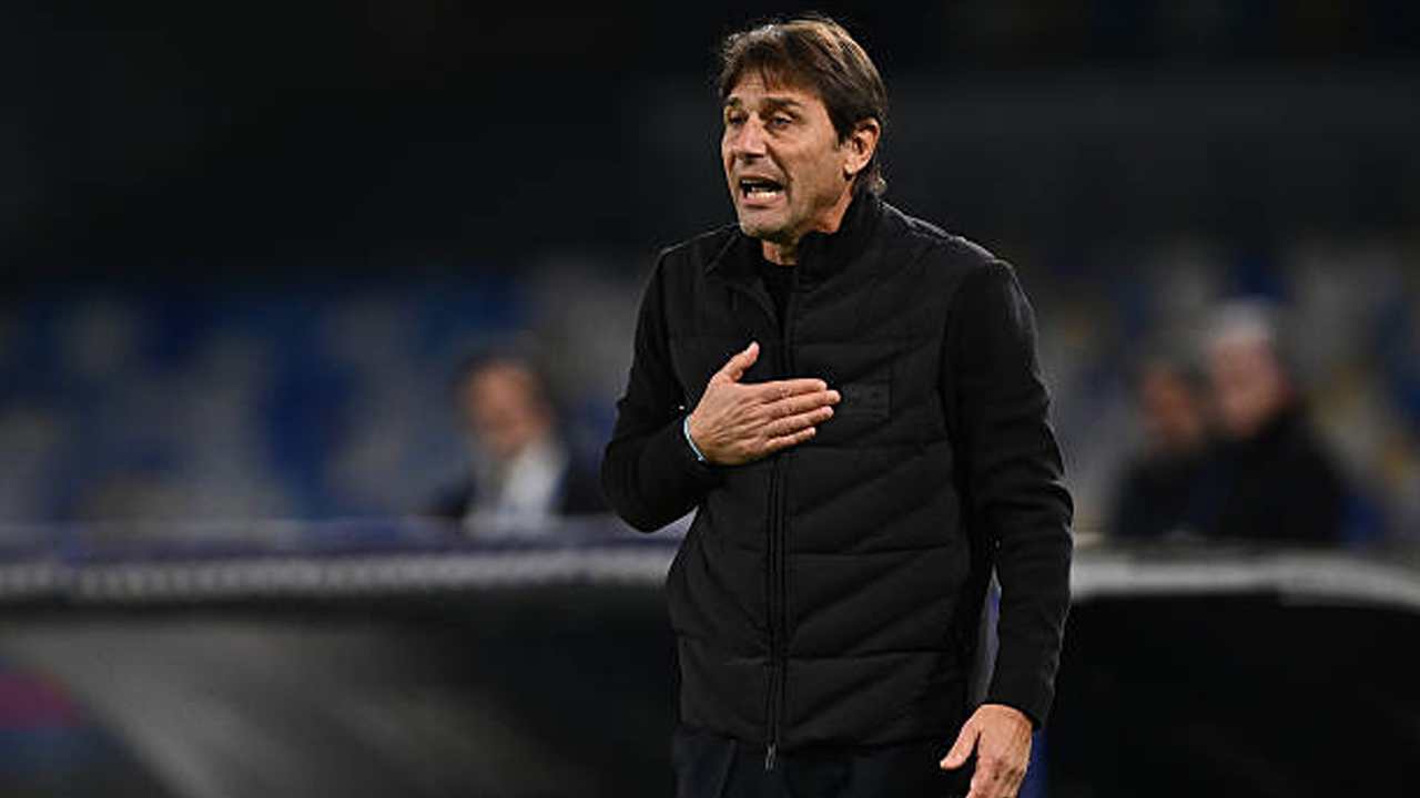 Adu Penalti, Antonio Conte Lega Napoli Tak Tersingkir di Coppa Italia