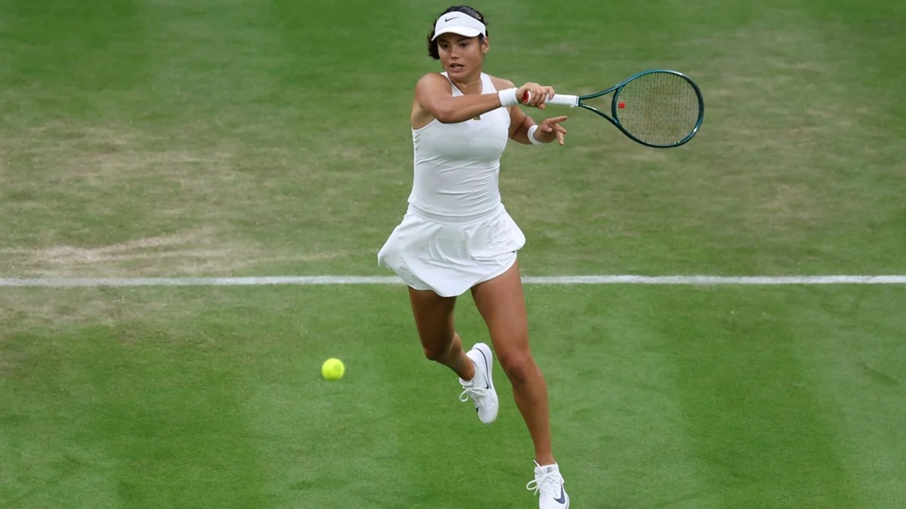 Emma Raducanu Tetapkan Ambisi Untuk Raih Kejayaan Di Wimbledon