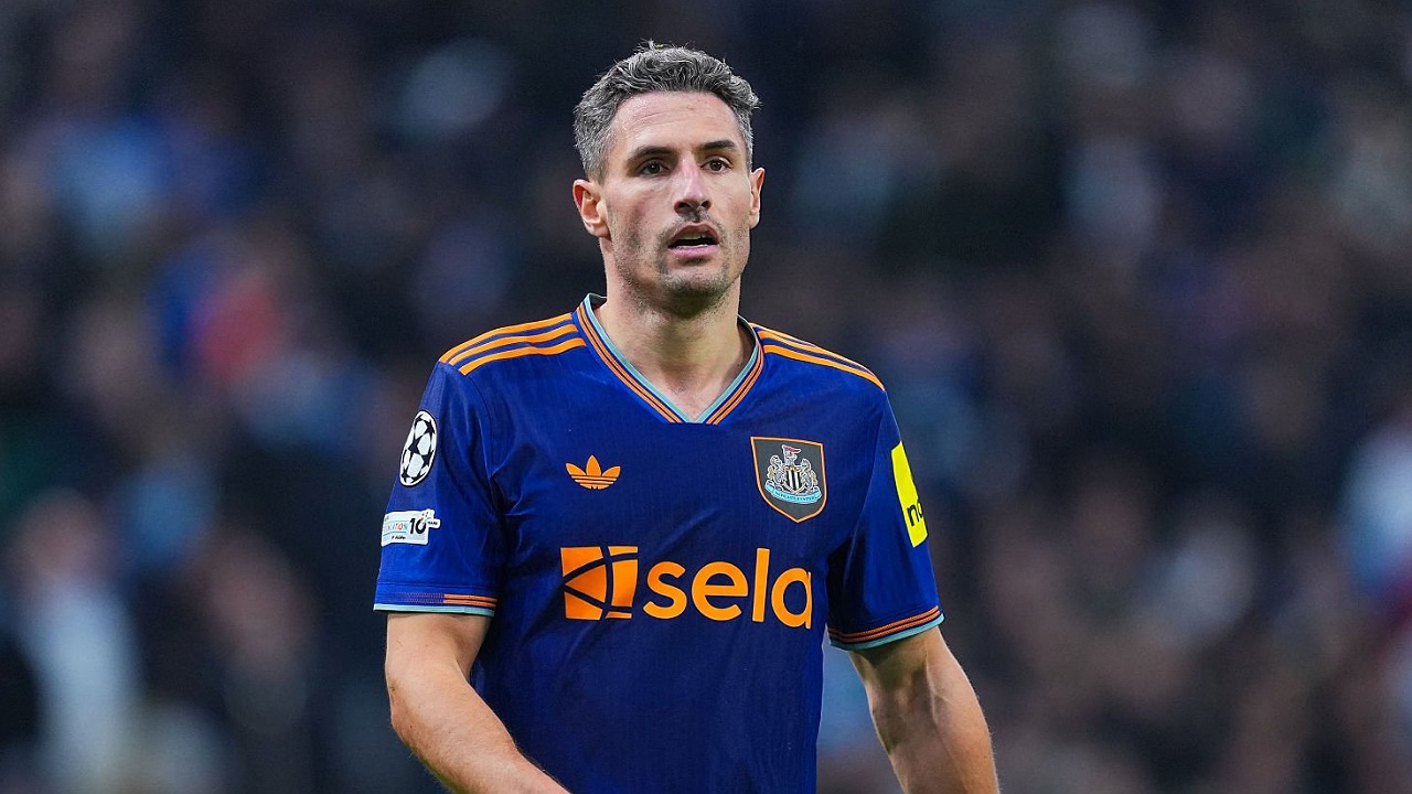 Bek Newcastle United, Fabian Schar