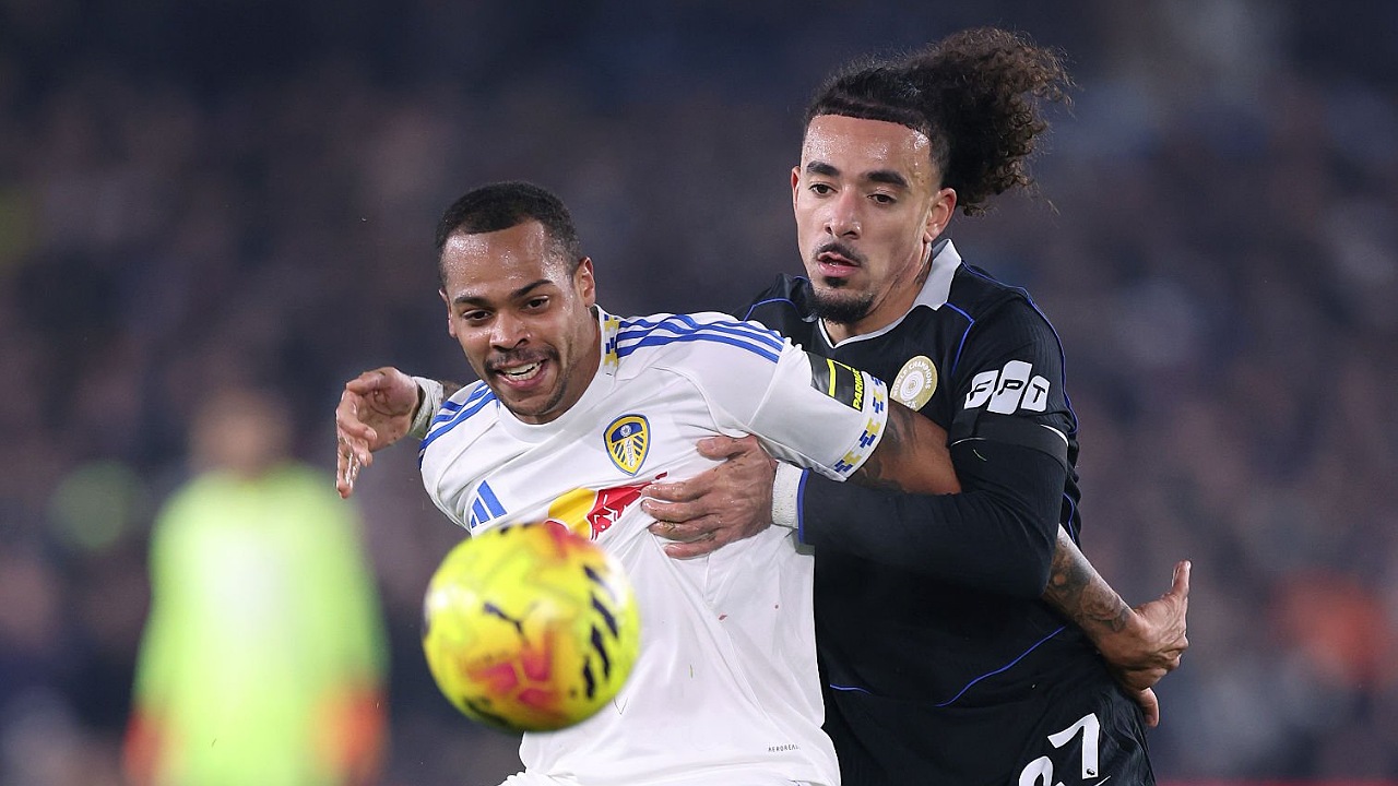 Chelsea kena semprot Gary Neville