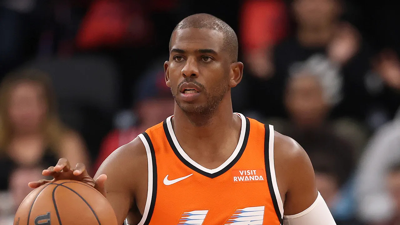 Presiden Operasional Basket Clippers, Lawrence Frank, menekankan bahwa keputusan tersebut bukan karena kesalahan Chris Paul. (Foto: AP)