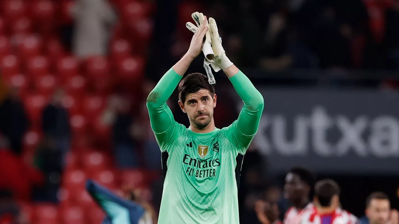 Thibaut Courtois Beruntung Tidak Berhadapan dengan Kylian Mbappe